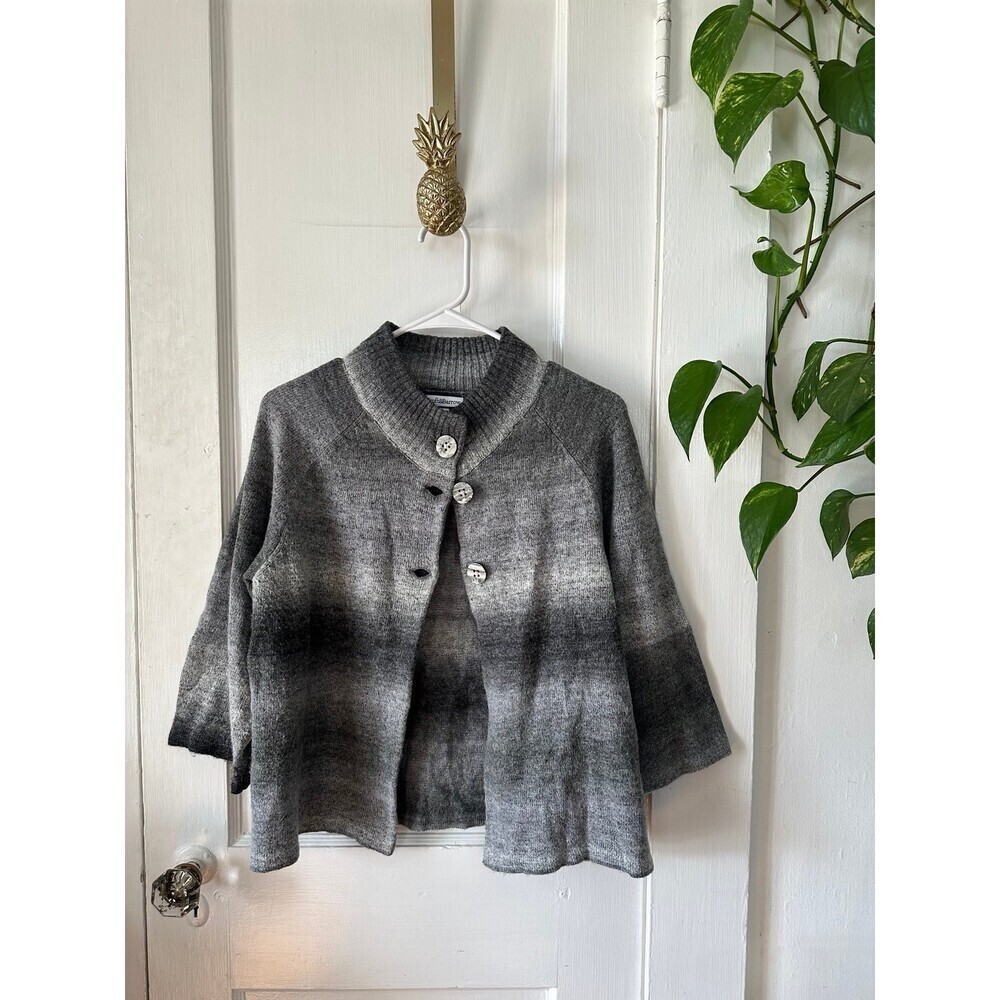 Croft & Barrow Women’s size medium Sweater